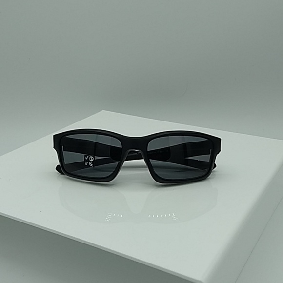 🔥Oakley Chain link Sunglasses - Picture 3 of 4